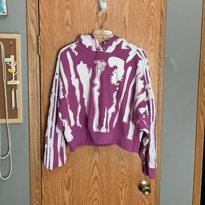 Adidas EUC large cropped sweatshirt